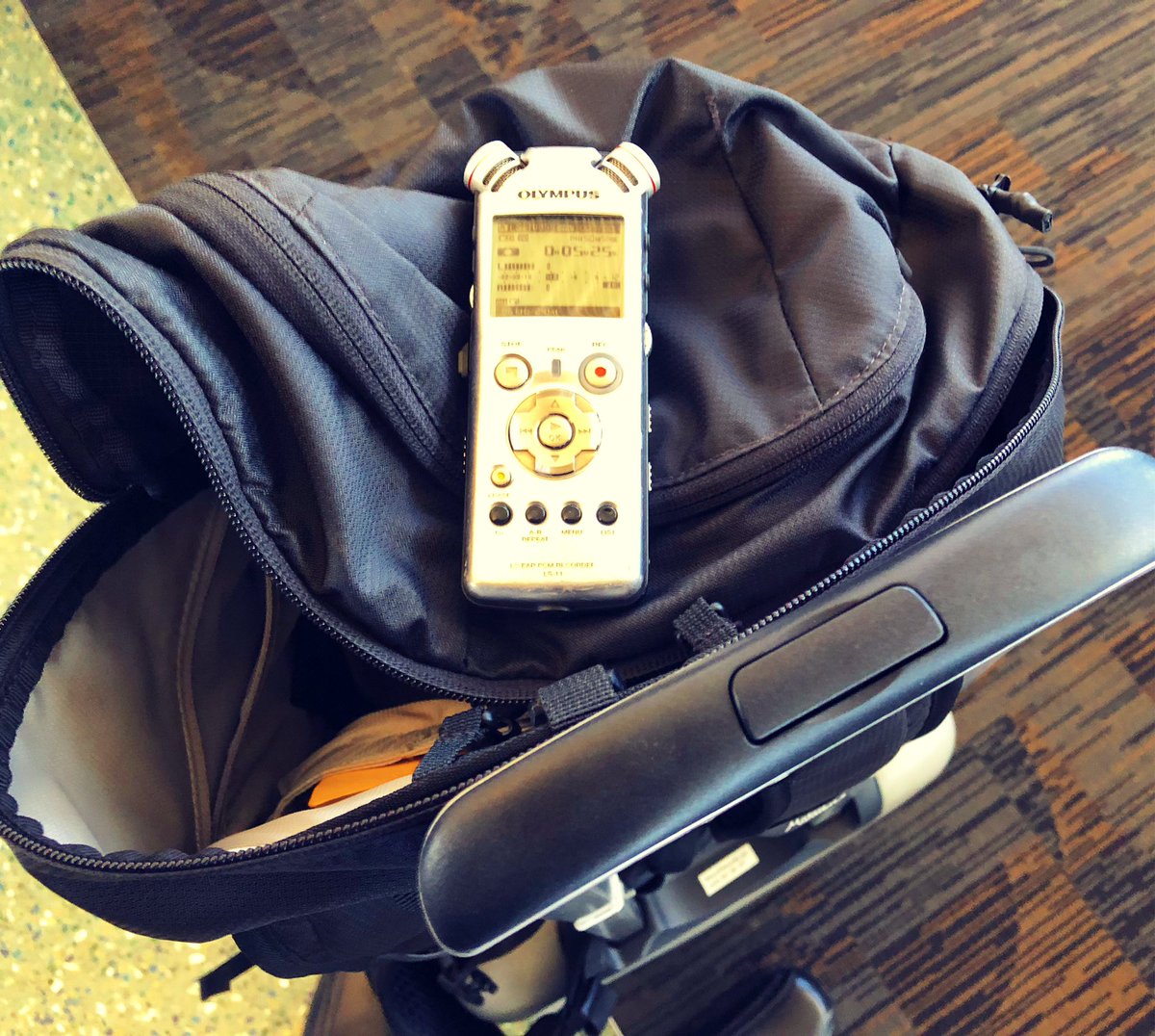 watsonwu's tweet photo. Always recording sounds πππ»
.
#soundeffects #OlympusLS11 #watsonwu #watsonwustudios #olympus #fieldrecorder #sounddesigner #soundeffectsrecordingartist #soundeffectsrecordist #sounddesign #handheldrecorder #ambience #gameaudio #gamesound #audioforgames #filmsound #audiopost https://t.co/d027OQtL6a