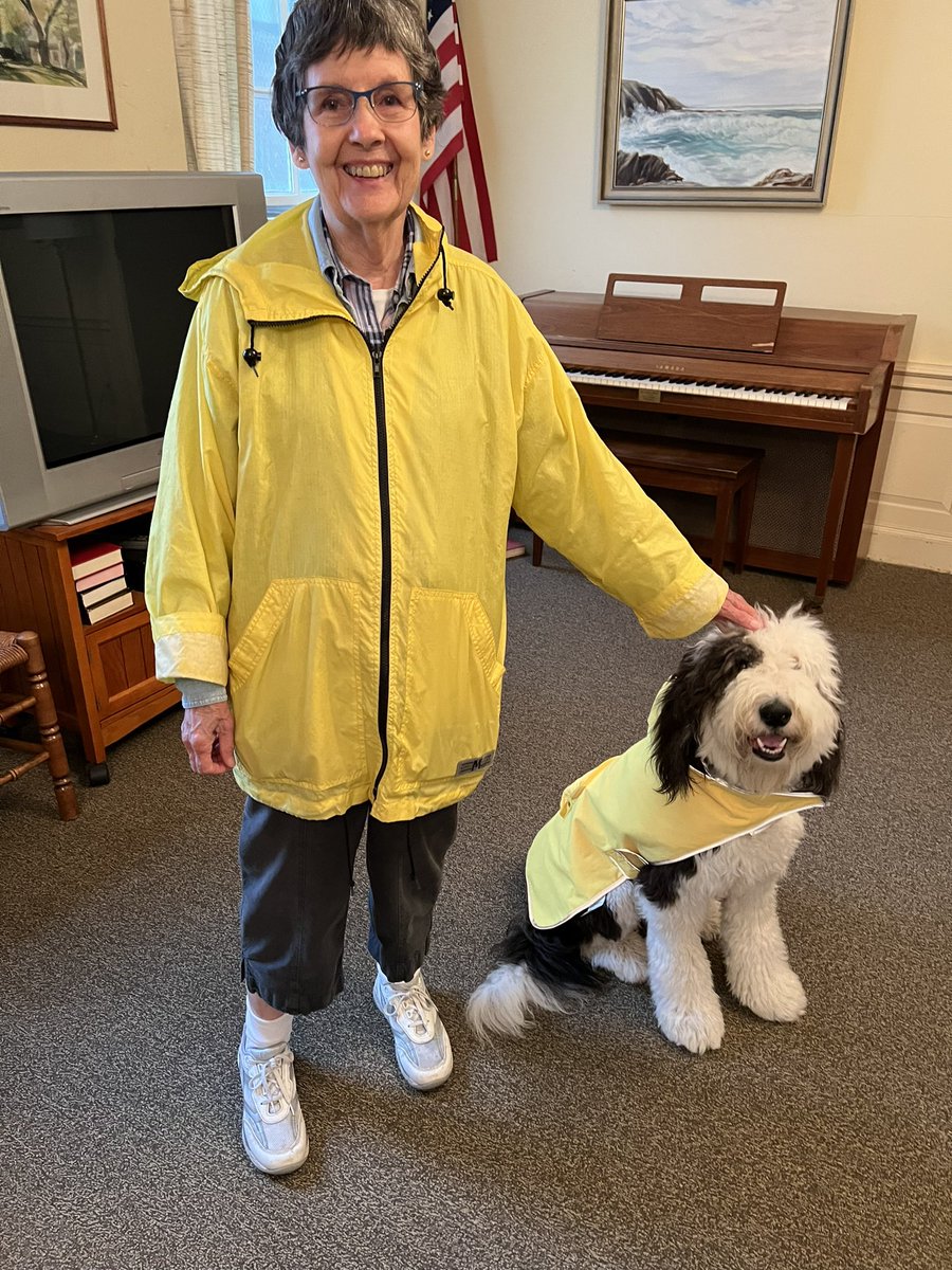 PhillipsMBC1's tweet photo. When the chair of our missions team and our Associate Pawster match we know it’s going to be a good day! Stay dry out there! https://t.co/g6gBpf3nAx