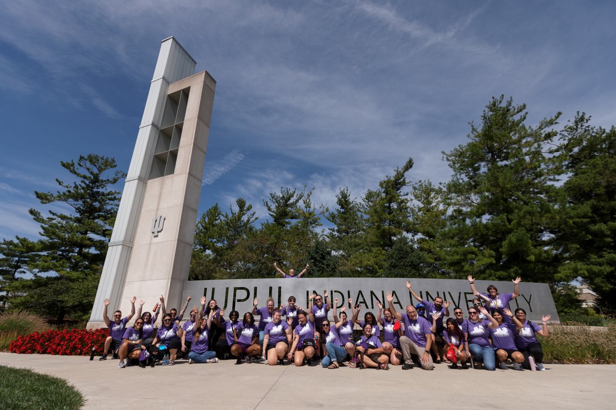 IUIndianapolis's tweet photo. The Collegiate Recovery Community kicked off National Recovery Month with Jags by dying Wood Fountain purple followed by an awareness walk. @RecoveryIUPUI ⛲ 💜 https://t.co/i1eX01XobD