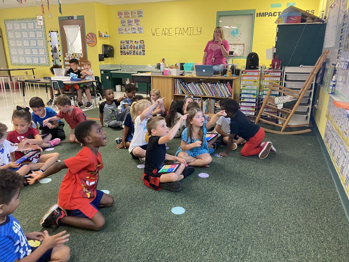 Teaching communication &amp; teamwork while reviewing our past Math checklist <a href="/MsKellysKinders/">Cheyenne Casique</a> <a href="/carrieadevaney/">Carrie Devaney</a> <a href="/spiritbelieves/">Spirit Elementary</a> #spiritbelieves