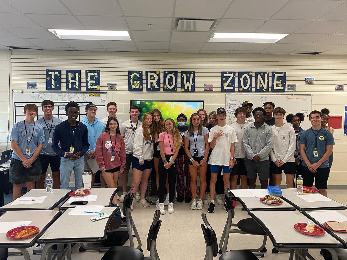 DrMrCoachE's tweet photo. Leadership isnโt a position title, a grade level, or a skill level.
Our Sophomore Leadership Academy is filled with student-athletes looking to make a positive impact on their teams and beyond!
#CaptainClass #BengalNation #BeYou https://t.co/qNK1nXktP4