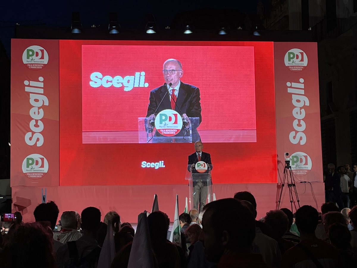 Con <a href="/EnricoLetta/">Enrico Letta</a>, la comunità del <a href="/pdnetwork/">Partito Democratico 🇮🇹 🇪🇺</a> da avvio ufficialmente alla campagna elettorale per le #politiche2022. L’Italia dei diritti è dalla nostra parte. Noi siamo pronti e vogliamo impegnarci per il bene del Paese. #scegli