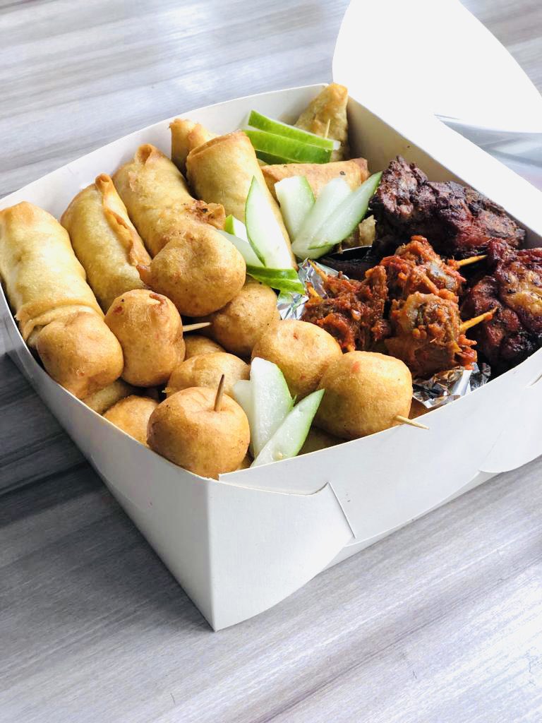 Epicurebites's tweet photo. Small chops for tomorrow??
Who’s in??
You can send your orders ahead.

You can also book for the weekend. Send a DM or click https://t.co/P2pBjCRZXM https://t.co/UGlnOKvQjS