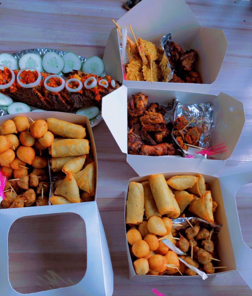 Epicurebites's tweet photo. Small chops for tomorrow??
Who’s in??
You can send your orders ahead.

You can also book for the weekend. Send a DM or click https://t.co/P2pBjCRZXM https://t.co/UGlnOKvQjS