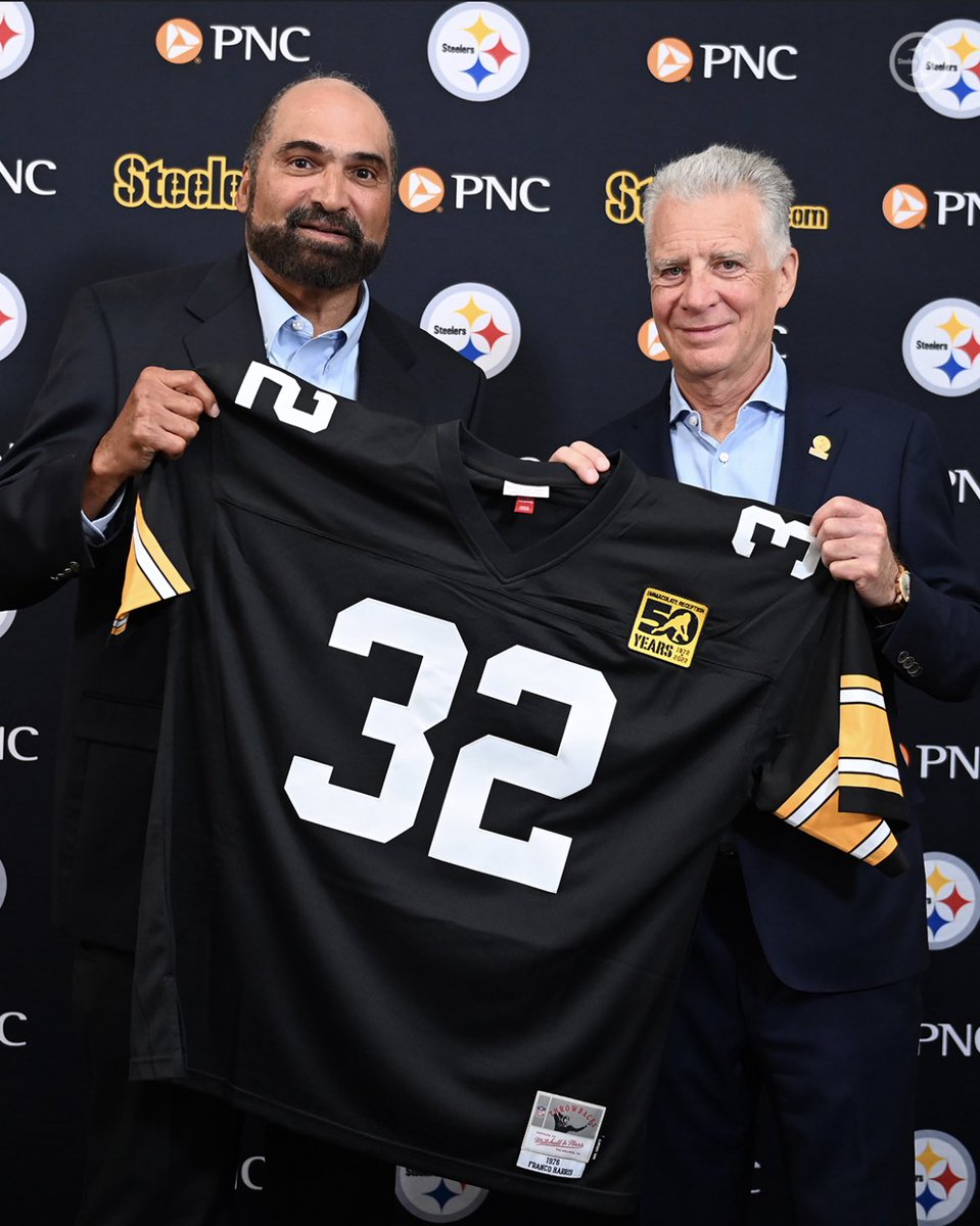 AdamSchefter's tweet photo. The Franco Harris No. 32 jersey that will be retired by the Steelers at halftime of Pittsburgh’s Week 16 game against, fittingly, the Raiders.

📸 @steelers https://t.co/yR4zTEIee1