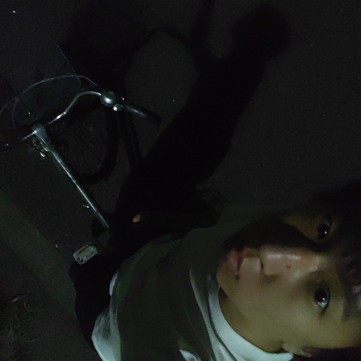 koarastorm7's tweet photo. ボートレーサーのスタートを理解するために自転車で坂の上から逆算して、青信号ちょうどに渡り始める練習してる https://t.co/MScwFFsgKo