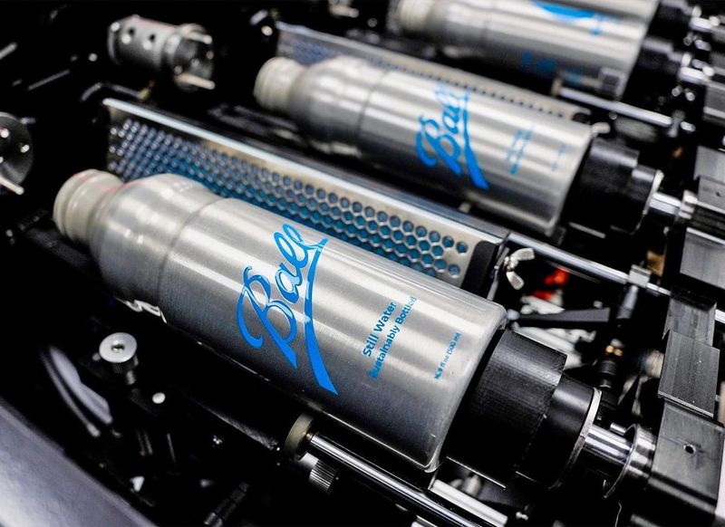 DesignityCom's tweet image. Boomerang Water needed a way to streamline a bottle customization process for partnering #brands.

We first crafted a Custom Bottle #Brochure to explain the process, and then began producing these fantastic #bottledesigns! 😮 bit.ly/3AQ78GJ