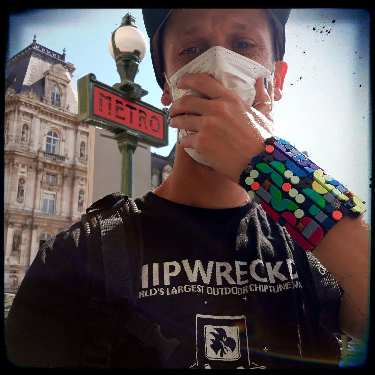 EighthRikks's tweet photo. 8rix in a nutshell : bricks, metro and chiptune. Nice sun, buildings and nail polish are provided for free, enjoy!
#paris #subway #ratp #hoteldeville #trainwave #legoart #legoartist #musicartist #afol #lego #bricks #wristlace #Chipwrecked #chiptune https://t.co/xtbepA9Rdz