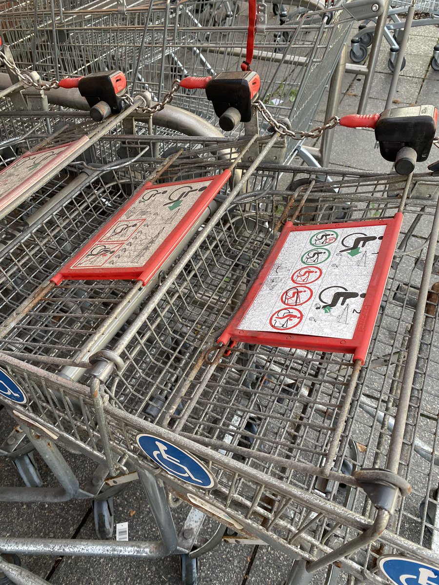 sparkle77_'s tweet photo. @AldiUK weeks later and still dirty, rusty wheelchair trolleys at your brownhills store. All your other trolleys are spotless . #wheelchair #elderlycare #disabled #wheelchairuser #carers https://t.co/udA2SJuQhq