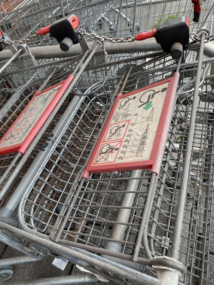 sparkle77_'s tweet photo. @AldiUK weeks later and still dirty, rusty wheelchair trolleys at your brownhills store. All your other trolleys are spotless . #wheelchair #elderlycare #disabled #wheelchairuser #carers https://t.co/udA2SJuQhq
