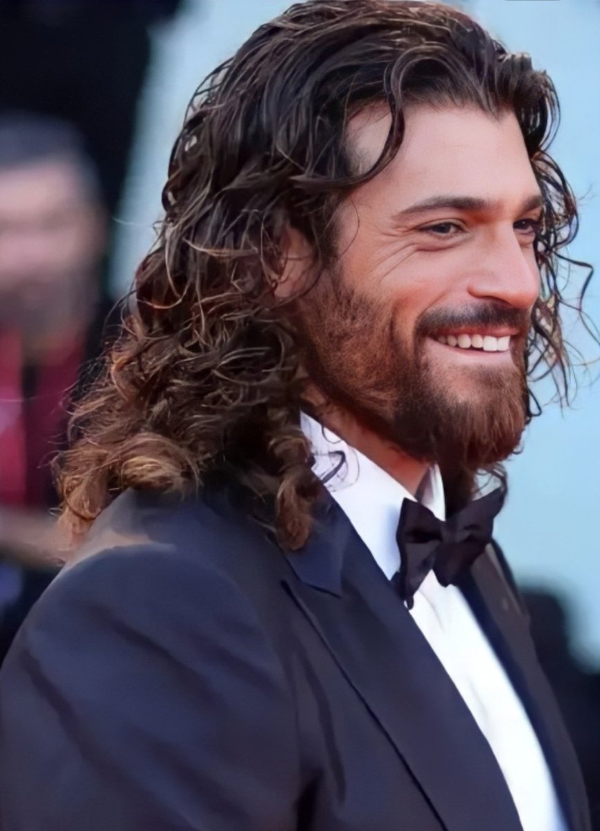 SzikoraEva's tweet photo. Beautiful hair..

#ViolaComeIlMareVenezia79
#CanYaman 
#FrancescaChillemi

ViolaComeIlMareTeaser https://t.co/gj5H07Ufaz
