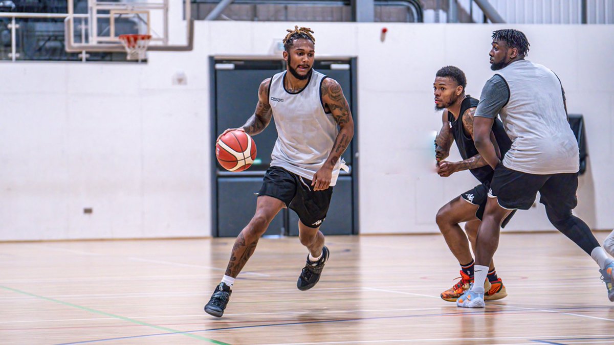 🐊 Former Gator and now Eagle @BMcKissic3 is getting that pre-season work in ahead of our double-header weekend vs @surreyscorchers. 🎟 Get tickets NOW for our biggest ever warm-up schedule of five games at boxoffice.newcastle-eagles.com #HowayTheEaglesLads #BritishBasketball
