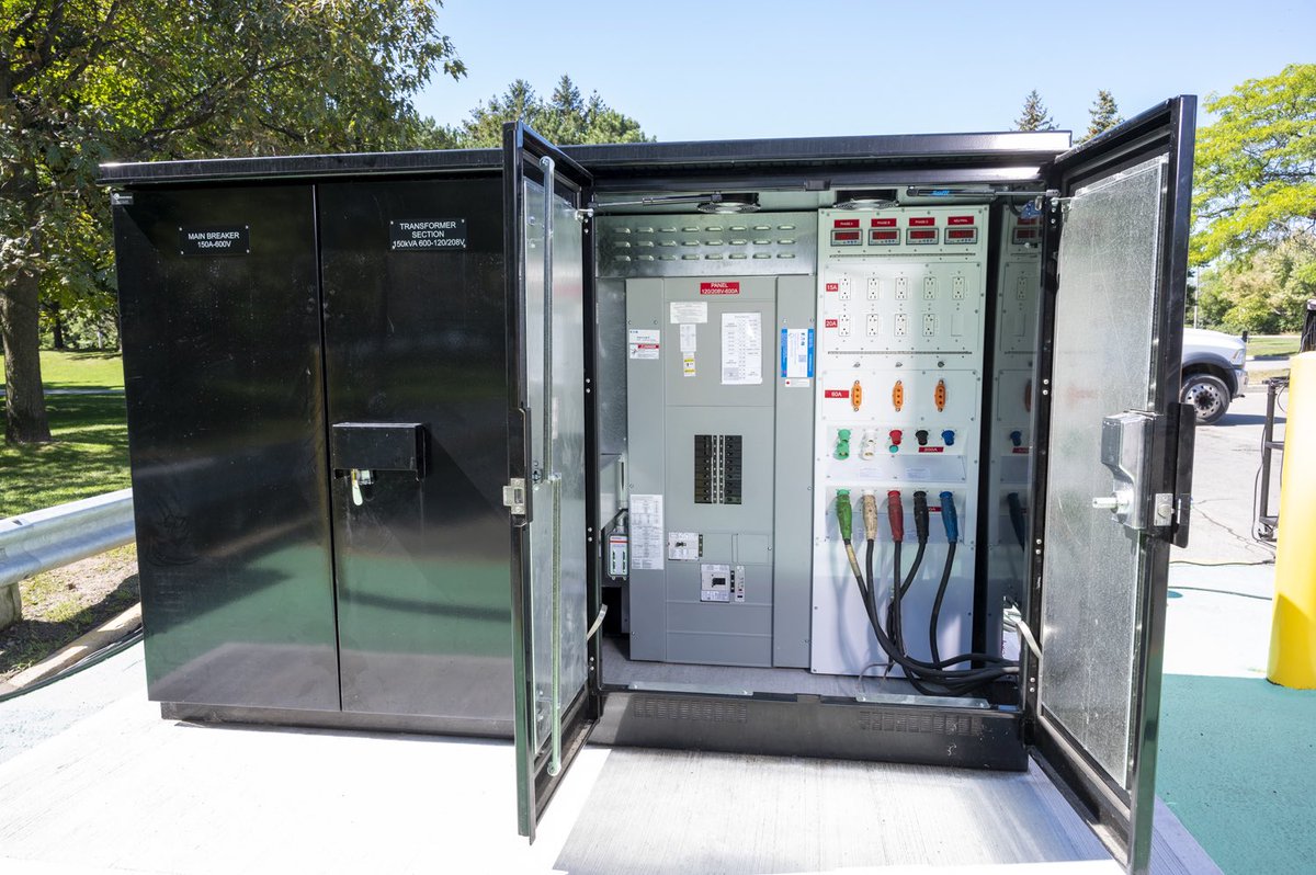 TorontosMayor's tweet photo. Today, the City announced new Power Drop Kiosks that will help us power film production sites in a sustainable way.

The industry made it clear that this is something they are looking for and we answered the call. https://t.co/4VNzTqxL4e