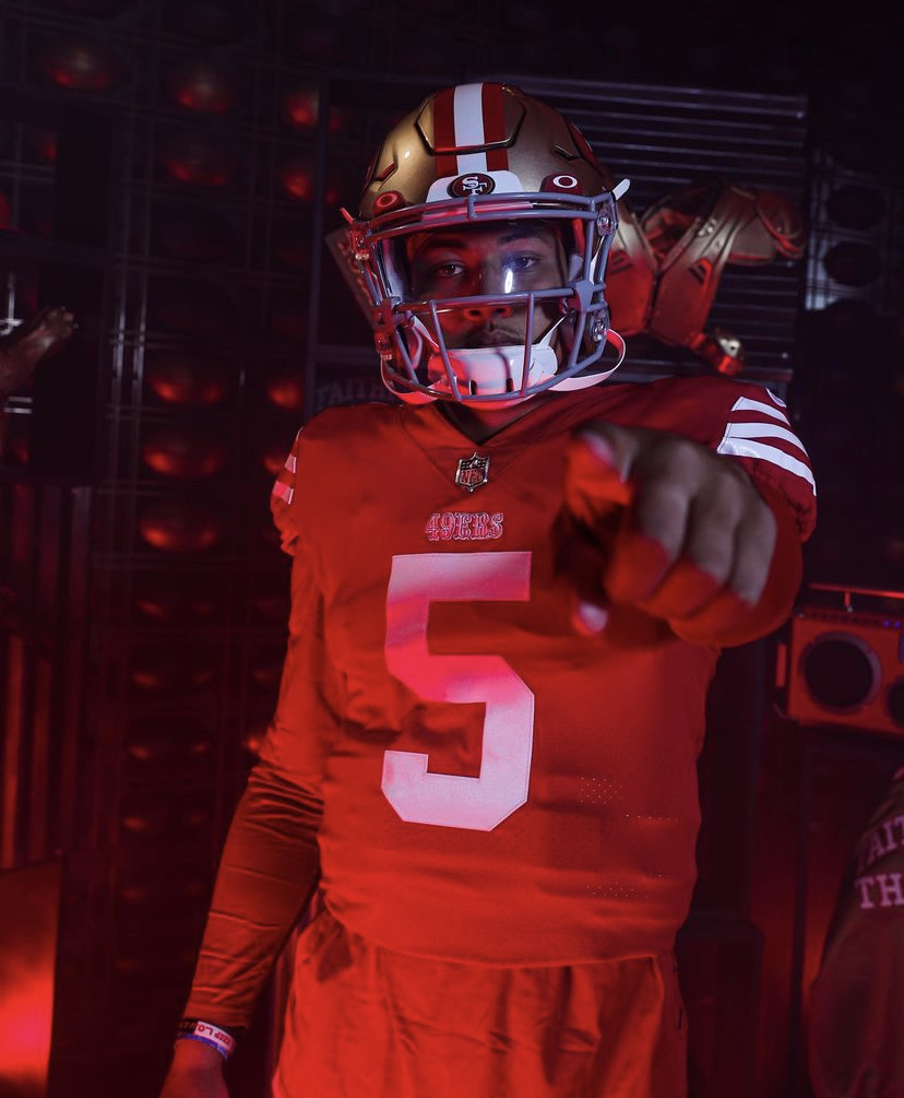 PFF's tweet photo. QB1 🚀

(📸 @49ers) https://t.co/mVSwaRJyqt