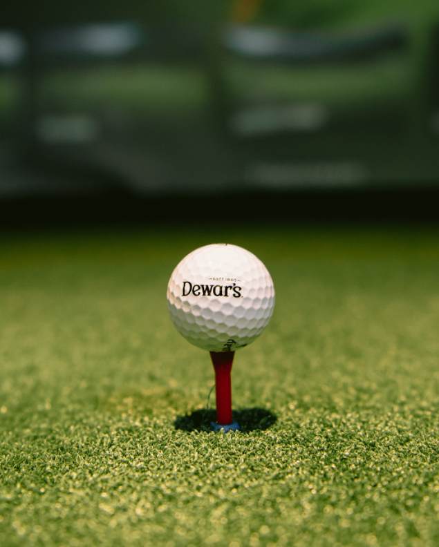 Whether you're watching golf or tennis, the best way to enjoy any US Open is with Dewar's🥃