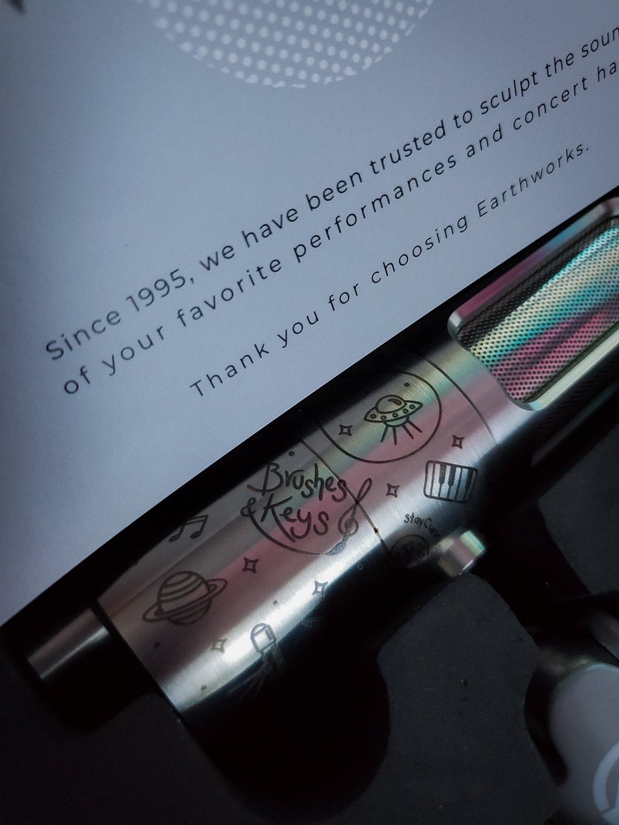 BrushesAndKeys's tweet image. Follow and RT now for a chance to win this gorgeous @brushesandkeys microphone created by @EarthworksAudio! 🎙️ We will pick a winner during next week's episode!