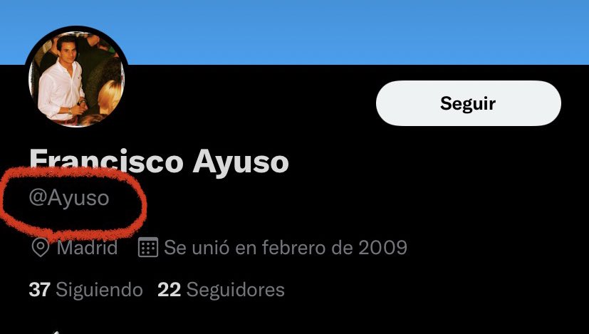sergioa22468992's tweet photo. Siempre nos quedará la duda de si es mas tonto o vago https://t.co/8Y4YTbCaAP