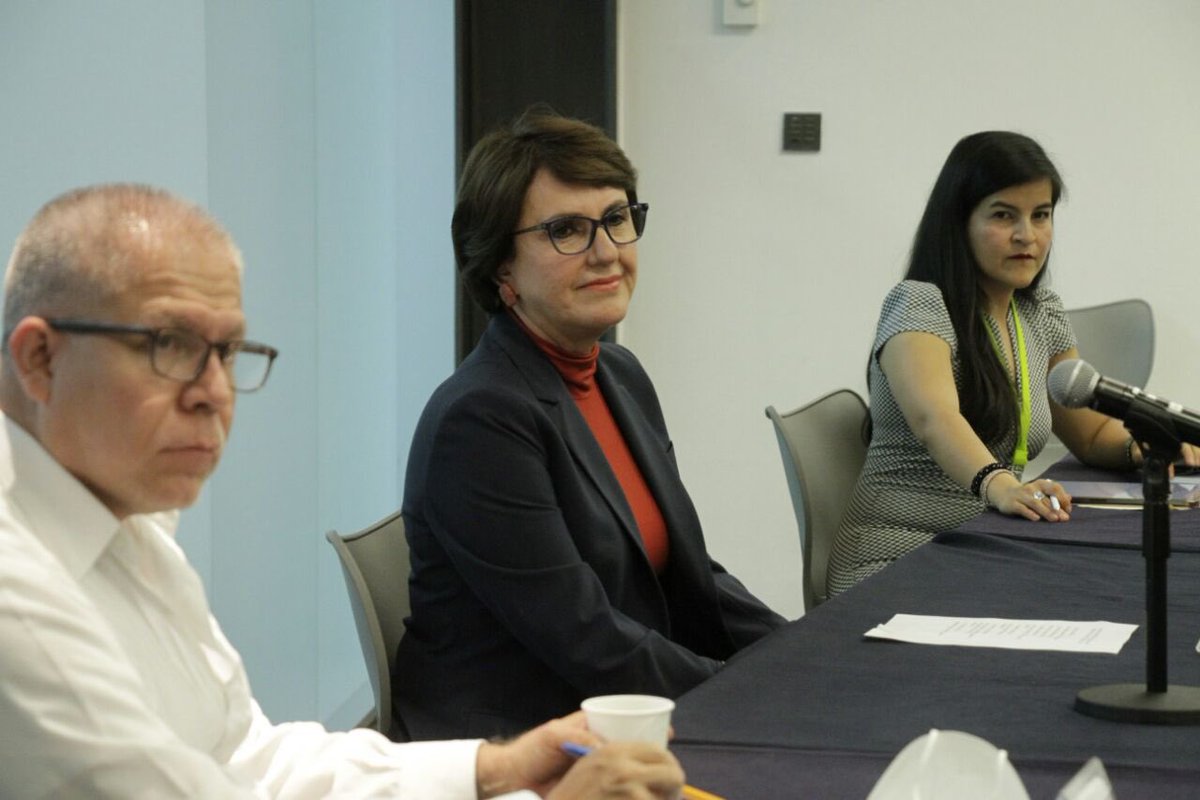 PatriciaMercado's tweet photo. Sostuve una reunión con dirigentes sindicales de la @fenabadmx, quienes buscan mejores condiciones laborales para quienes trabajan en estas instituciones. 
Vamos a tener buenas noticias próximamente. https://t.co/Hv1ydU8rHS