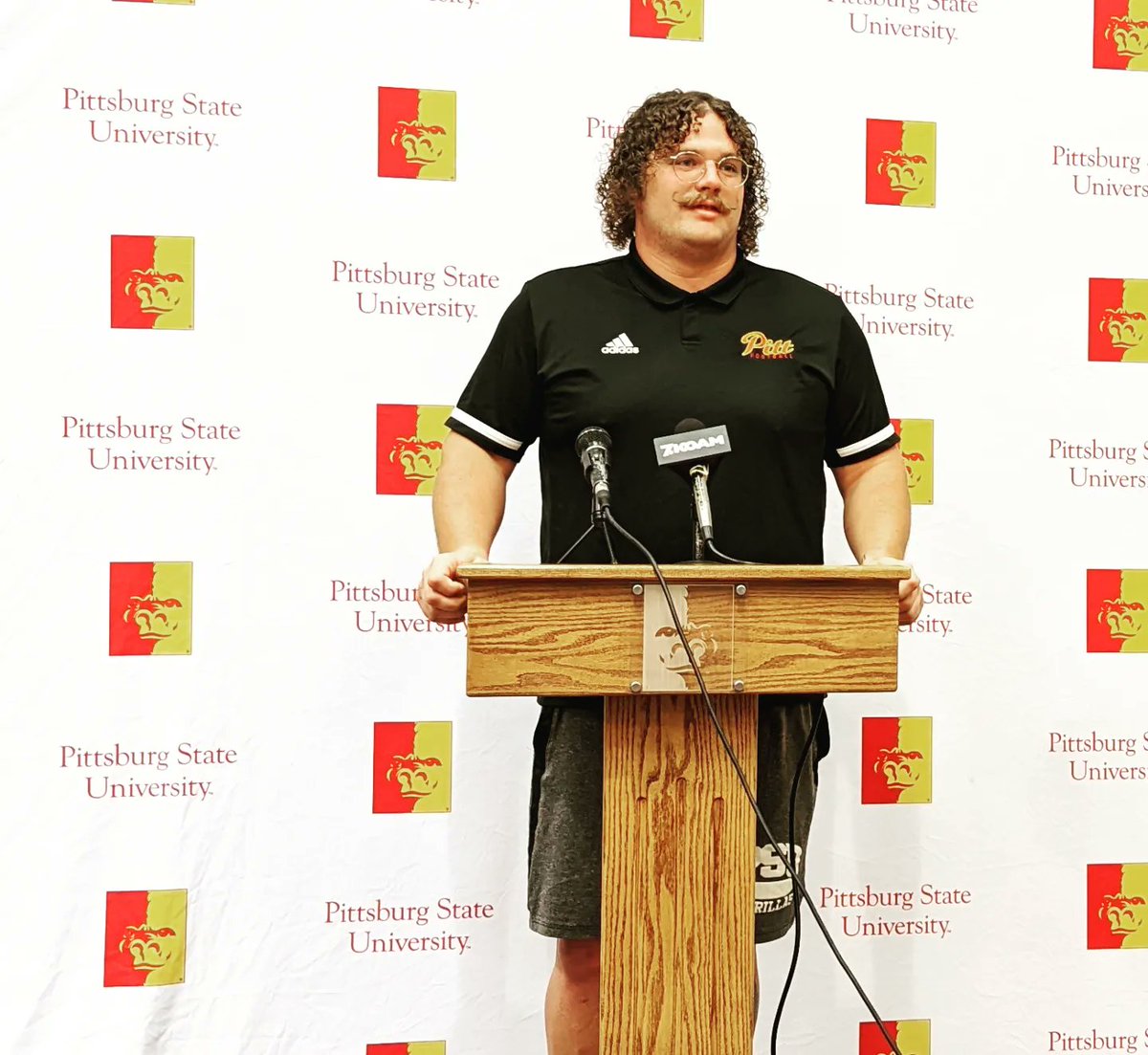 WR Bryce Murphy. DL Zeke Wall.

Gorillas talking about Thursday's game against #11 Nebraska-Kearney.