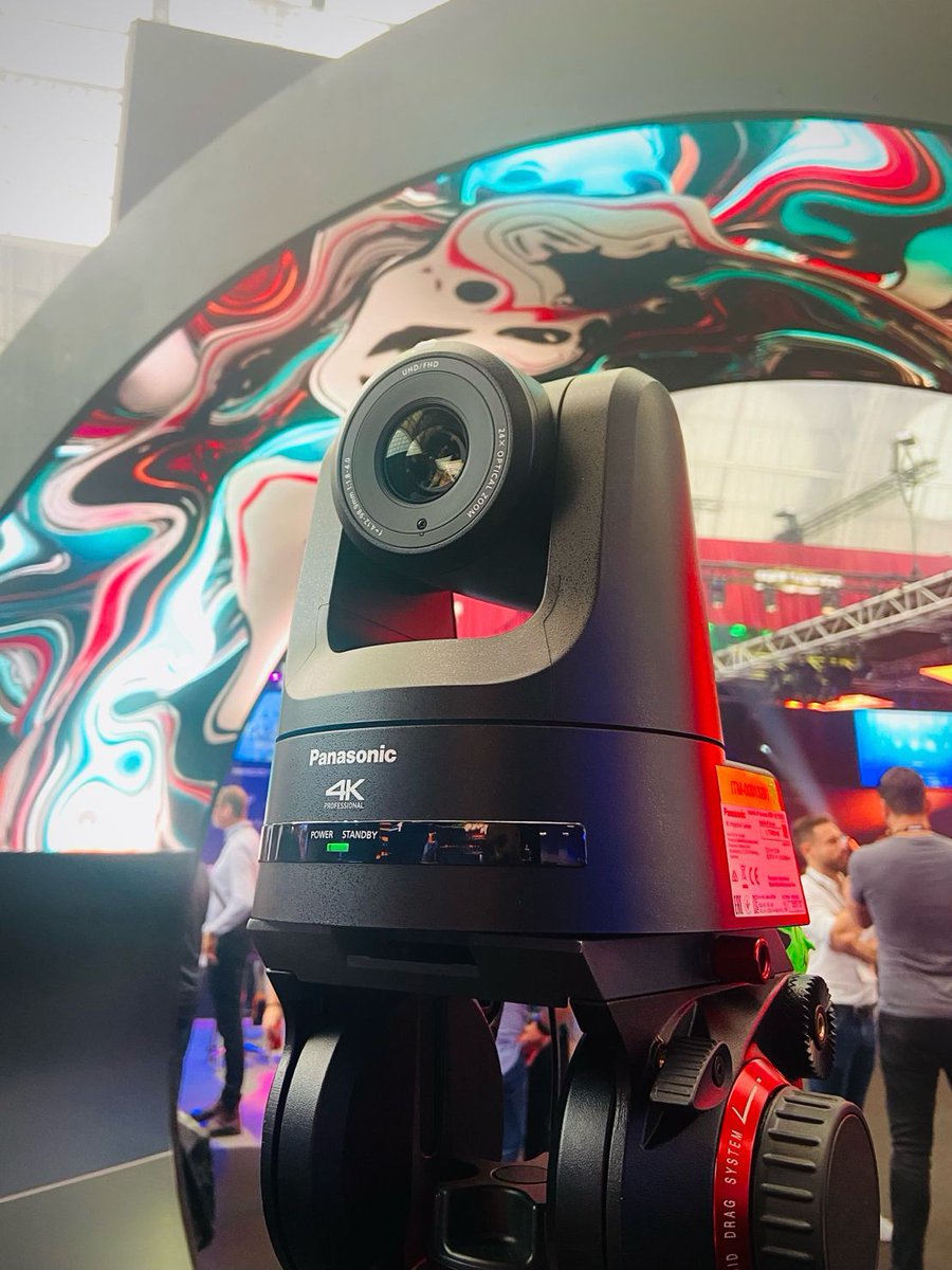 HoldanBlog's tweet photo. Yesterday, some fantastic Holdan vendors were being utilised to bring a #XRdemo to life!🤩
@AtomosGlobal @inovativcarts @Rotolight @PanasonicUK
#proav #psco #london #holdan #PLASAshow #techevent https://t.co/CiHGMp1wRN