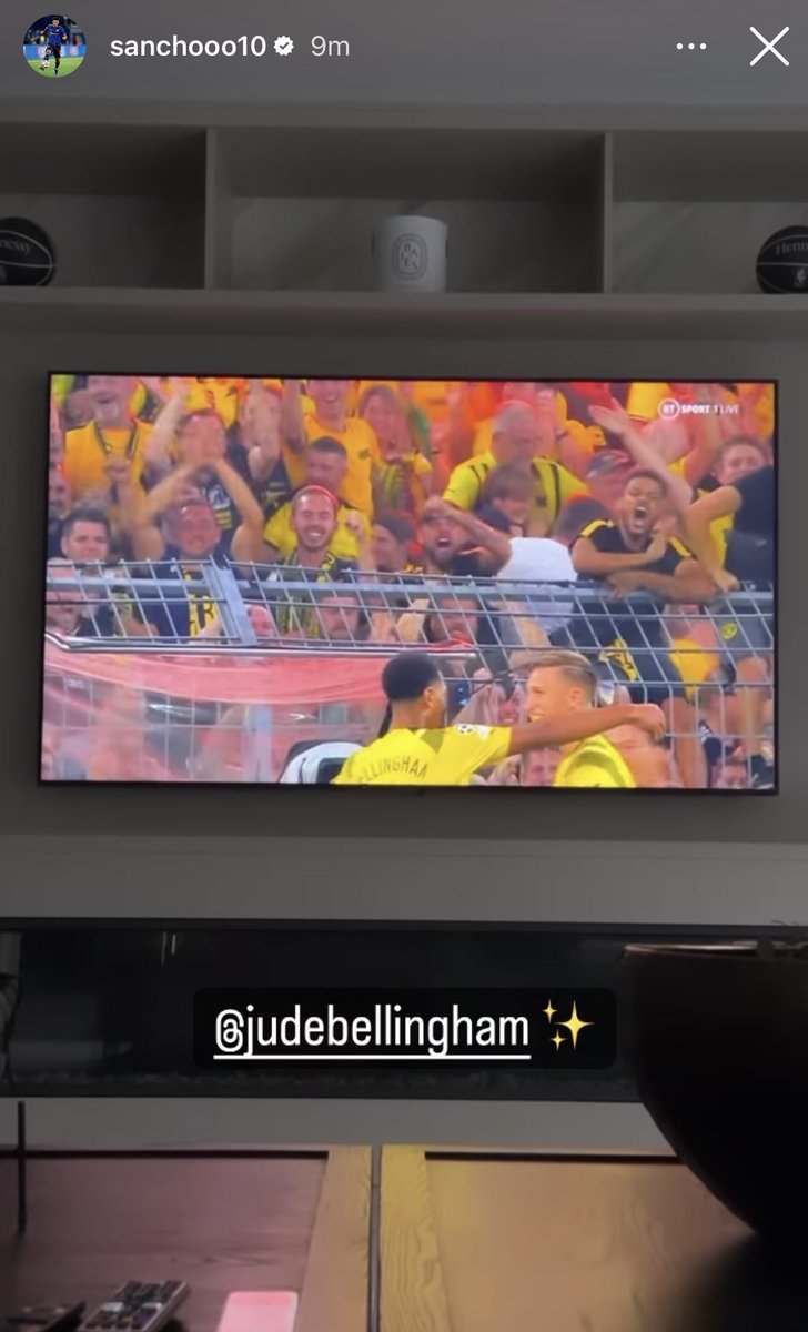 bvbnewsblog's tweet photo. Same @Sanchooo10.

#BVB https://t.co/vNip8SDWCs