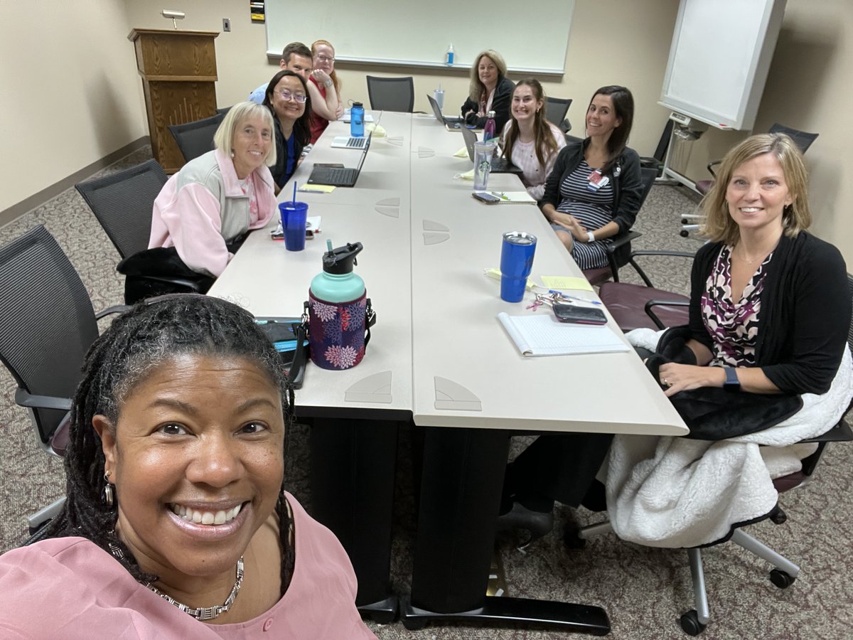 KomenTissueBank's tweet photo. Today, the #KTB held its first full, in-person staff meeting since March of 2020! It is also the first staff meeting with our new executive director, Michele Cote’.
#simoncancercenter #iuhealth https://t.co/Z8T3tK0bcU