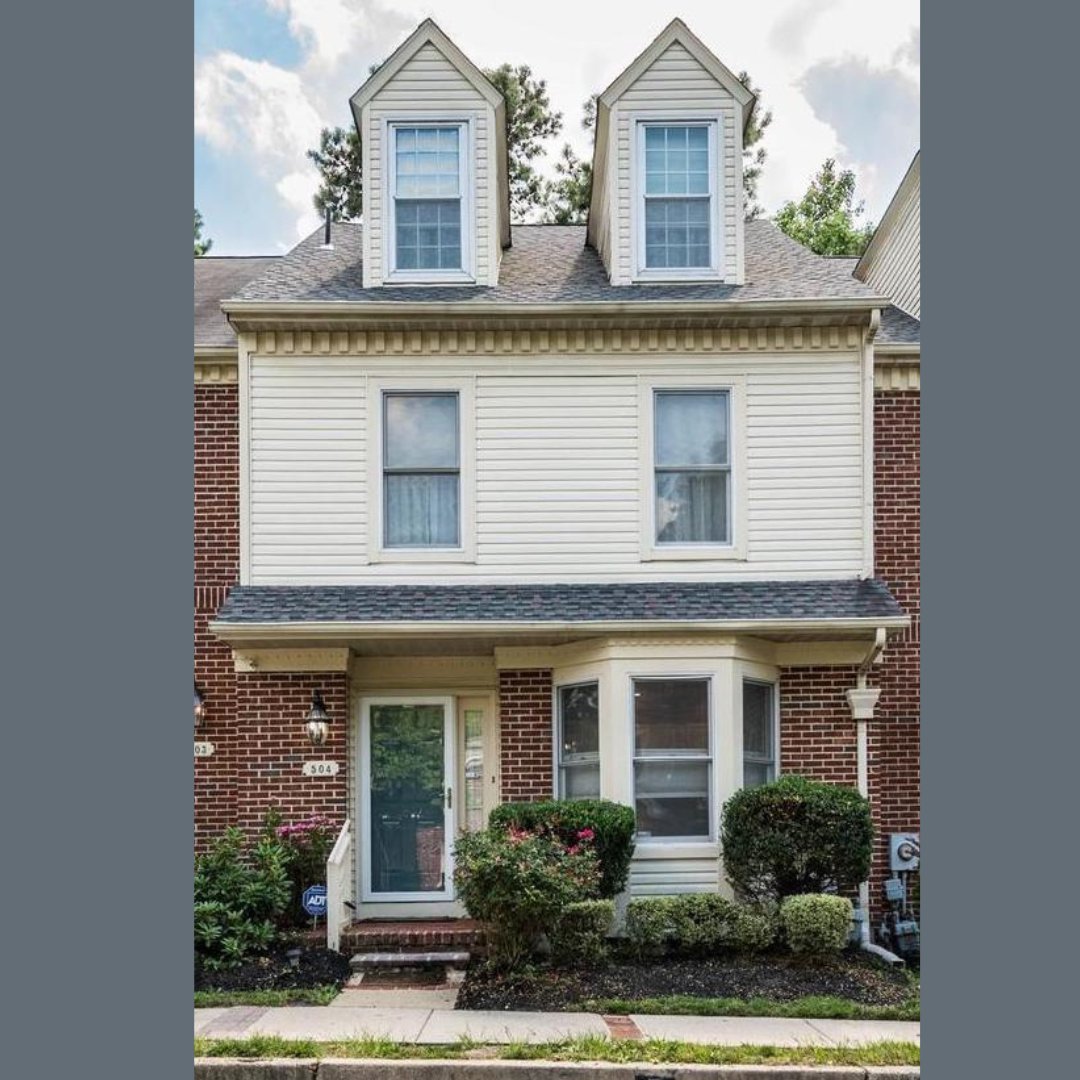 TheRealRealtor1's tweet photo. My client was so patient and persevered through the insanity of the Evesham market, to finally land her dream home! I could not be happier for her and her family! Thank you for trusting us to get the sale of your house and the purchase of your new home DONE! https://t.co/QCshA8Xfnc