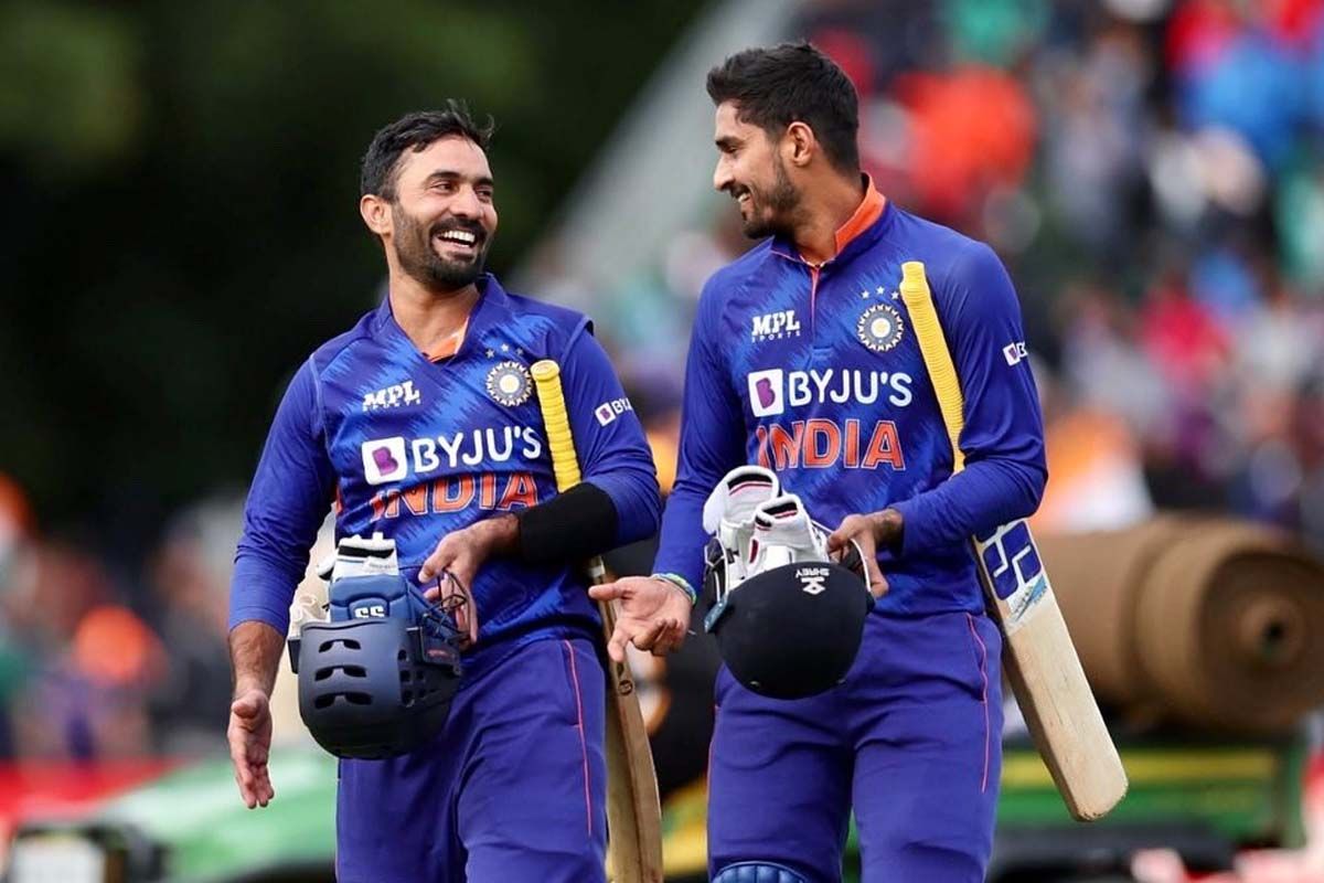 PE_Divyanshu's tweet photo. Indian team repeating same mistakes from last match why not DK at 7 if you are not giving Hooda even one over to bowl then you are ruining both Hooda's &amp; DK's career as you're not giving them their specific roles and positions 
#AsiaCup #DineshKarthik #Hooda #IndianCricketTeam https://t.co/suNEfRIuZ6