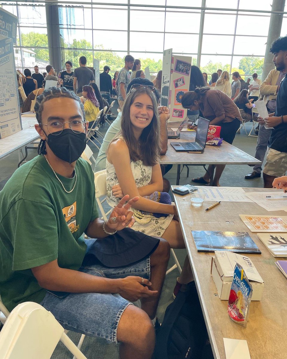 sunsetpress's tweet image. sunset press is in full swing for the ‘22-‘23 school year! we are hosting an open mic this saturday 9/10 @ the horn &amp;amp; are accepting writer applications until 9/14! 🌅🌻