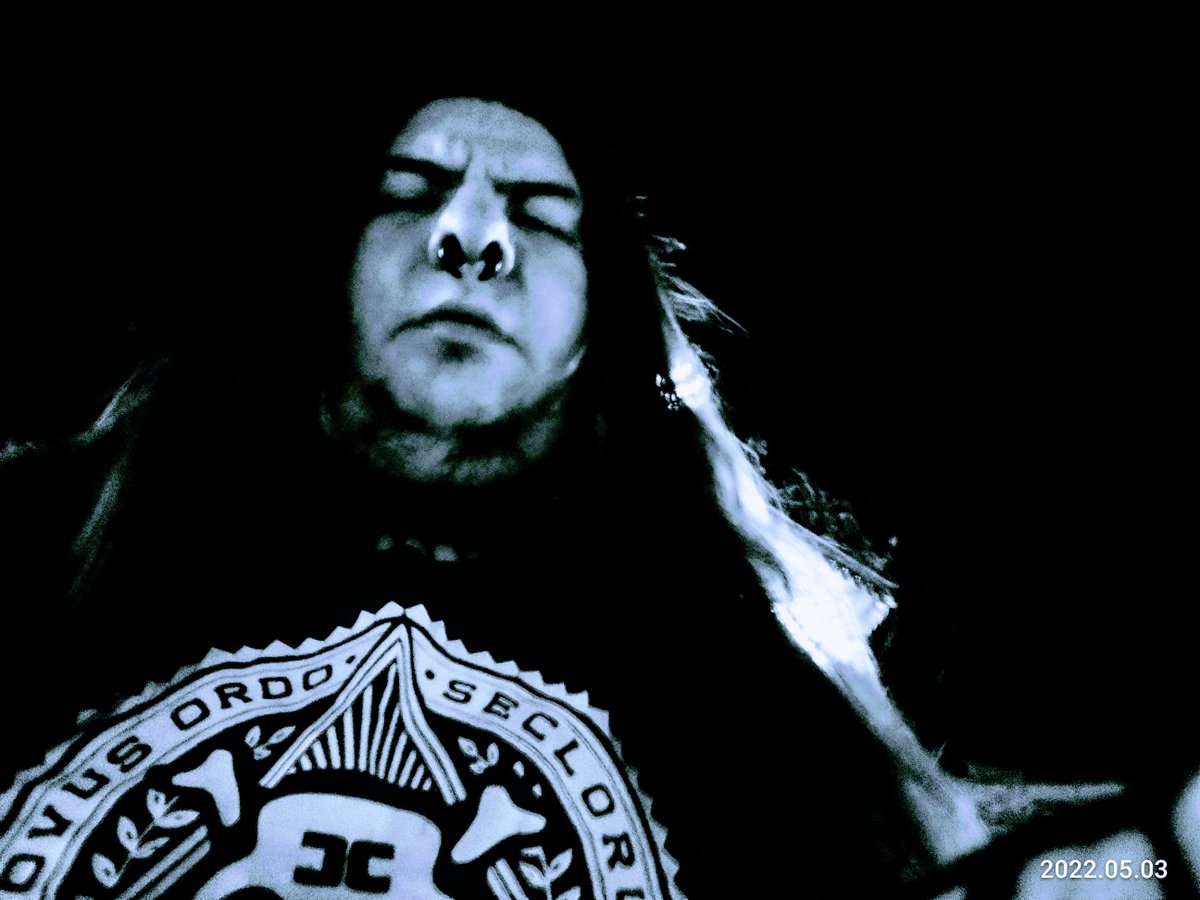 Chaser_GDLBwda's tweet photo. #gaymetal,#gorditogay,#darkgay,#tapatiogay,#bodypositive,#gaygothic https://t.co/494GWtuMBy