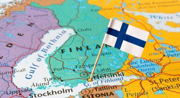 UtecGlobal's tweet photo. #Convocatoria #UTEC de #Movilidad: @Karelia_amk 

La Universidad de #CienciasAplicadas de #Karelia, #Finlandia, abre la convocatoria a estudiantes de #intercambio para semestre de Primavera de #2023 (enero-mayo)

Dirigido a: #Estudiantes @UTECuy 
🗓️Postulaciones: hasta 15/09
👇 https://t.co/XiuOhMnrtX