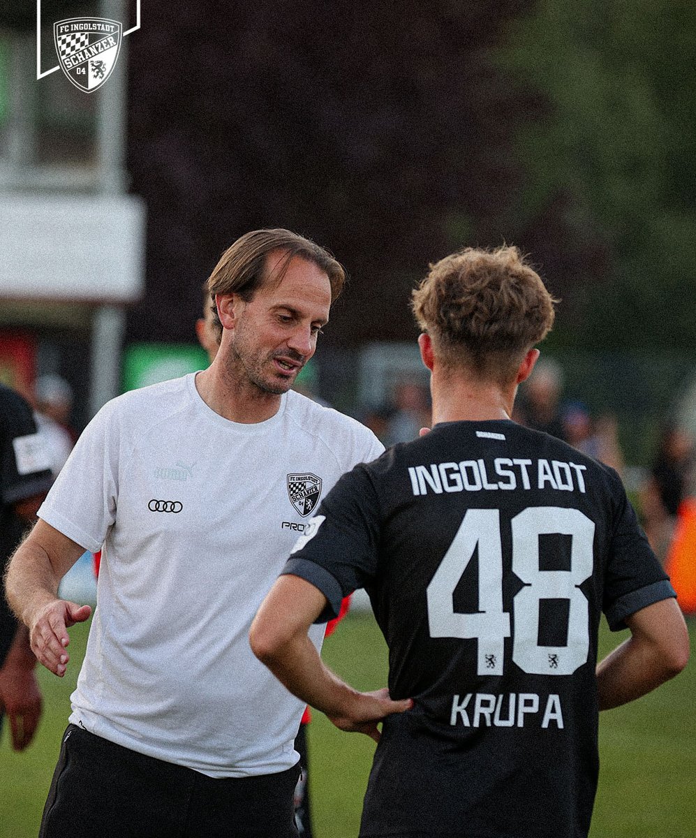 Schanzer's tweet photo. Viertelfinal-Einzug im Toto-Pokal - unsere #Schanzer sind dabei! Glückwunsch an dieser Stelle an David #Kopac zur Tor-Premiere im Dress der ⚫🔴. Jetzt gilt unsere volle Konzentration dem Heimspiel gegen @svw07! https://t.co/JSmksg4SQS