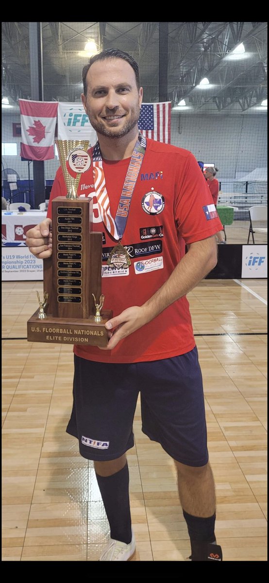 ajdoan_muliqi's tweet photo. Då blev man bäst i USA ✌️ Innebandyn kanske inte är så stor häröver och vårat lag kanske skulle klara sig bra mot div 2 lag hemma i Sverige. Men fortfarande bäst i USA 😃. Får tacka @winbergdaniel @DennisWallin_ @FilipMbanza för innebandysektionerna i Mora https://t.co/dUKikEelkL
