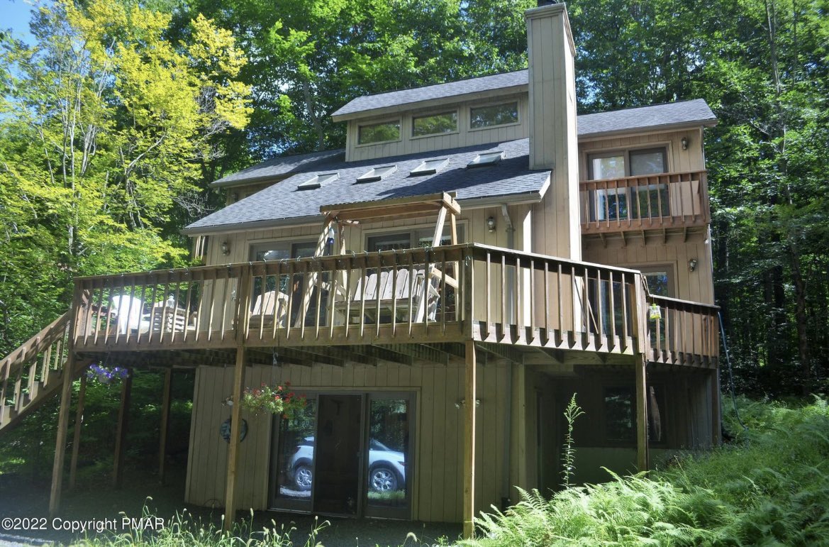 poconomountains's tweet photo. Beautiful 3 Story Contemporary!
#poconomtns #pmlrealty #SNRTG #vacationmode #summer #tuesdayvibe #homebuyer #NYC
@RicksMtnHomes @joslewis @MissChrissa102 @haphillips96 @realestate_a9 @LivingPocono @Go_Lackawanna @PoconoRecord https://t.co/LQrPaDqQh3
