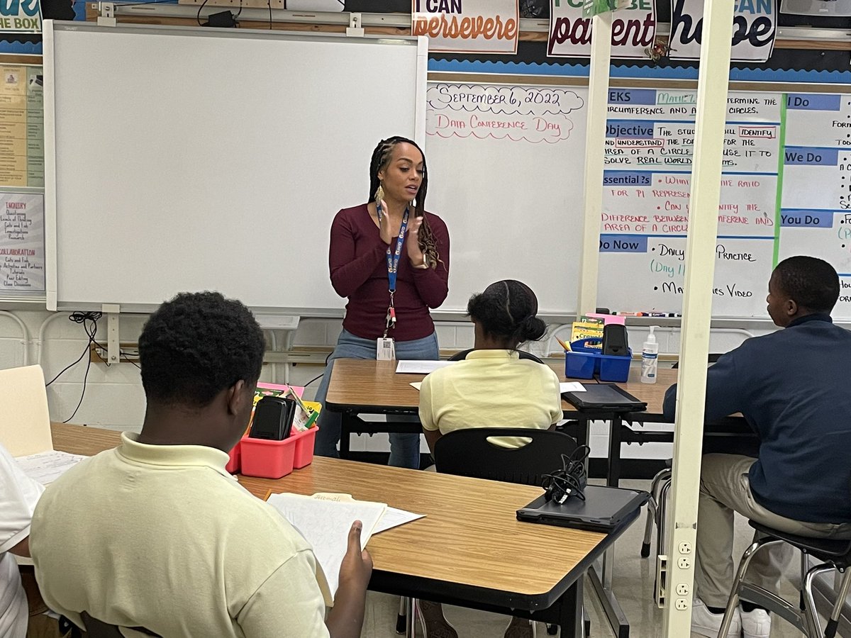 HISDDAEP's tweet photo. Math 101 with Ms. Brewer. @HoustonISD @HISDMiddleSchls @HISD_Curric @TeamHISD https://t.co/BbuubFWxap