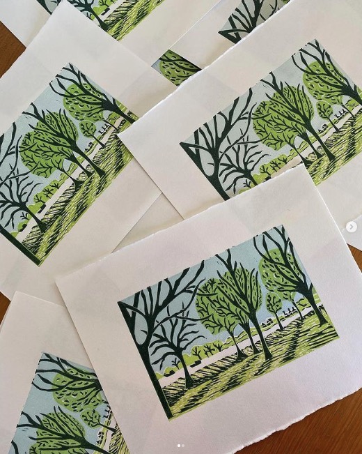 Design_York's tweet photo. "I gained so much confidence & understanding of multi-colour lino print carving from Michelle’s excellent online course. "
Want to learn how to make a #multiblockprint? 👉 https://t.co/obe2ThXpQ6
#linocut #linoprint #printmaking #reliefprint #ArtCourse #onlineartclasses https://t.co/gsqXAArt1F