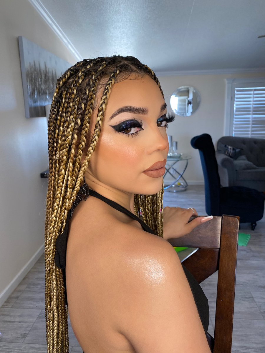 lusciouslucero's tweet photo. THANK YOU FOR 6K 🎊

As a token of appreciation, I would like to give 50% off (makeup glam), to SIX of my followers who like, retweet and tag their bestie below 🎁 

Discount expires by 2023.
Winners will be announced this Friday. https://t.co/xd1pLehVSQ