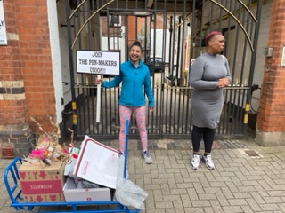 Bold_Text's tweet photo. We open on Friday folks...
#sunshineonarainyday
#whileyouwereout
#jointhepenmakersunion
9, 10, 11, 16, 17 & 18 Sept 🎟️ in pinned tweet
@ace_midlands #SirBarryJackson @BirminghamRep @JQBID @birminghamcg22 @BHeritageWeek https://t.co/94ECCA50BY