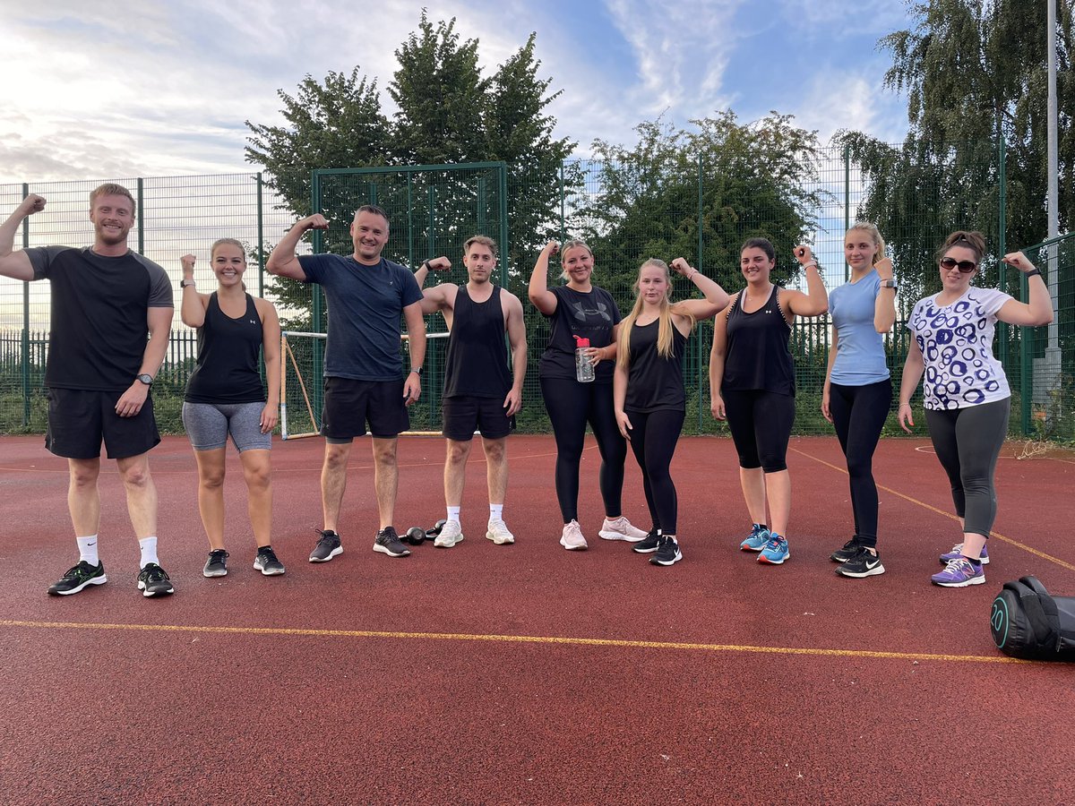 lync_active's tweet image. 𝗚𝗟𝗔𝗗𝗜𝗔𝗧𝗢𝗥 𝗧𝗥𝗔𝗜𝗡𝗜𝗡𝗚🛡🥵

Muddy and sweaty sesh tonight team. Thanks again for coming guys, great work from everyone 👏🏼👏🏼🔥

See you next week 💪🏼💪🏼 
#TeamLync #Gladiator