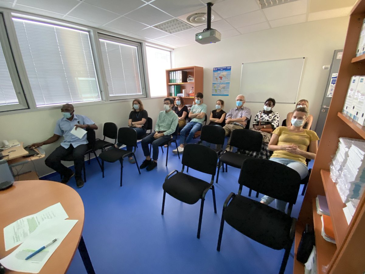 GDesoubeaux's tweet photo. Very nice talk by Dr Eddy Kambale Syaluha today in Tours University Hospital. The audience was very excited by the topic dedicated to the surveillance of the One Health program in DR Congo #iccn #OneHealth #gorilladoctors #virunga #microMONKEY #CHRUTours https://t.co/AszkAIf7Ai
