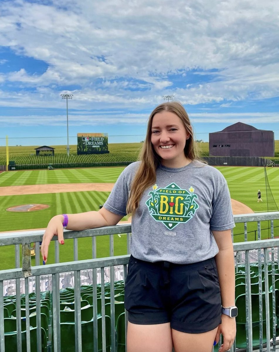 fieldbigdreams's tweet photo. We want you to show us your Field of BIG Dreams spirit! Tag us wearing your @Baseballism #FOBD merch for a chance to be featured on our page 💛 https://t.co/QianCr01ur