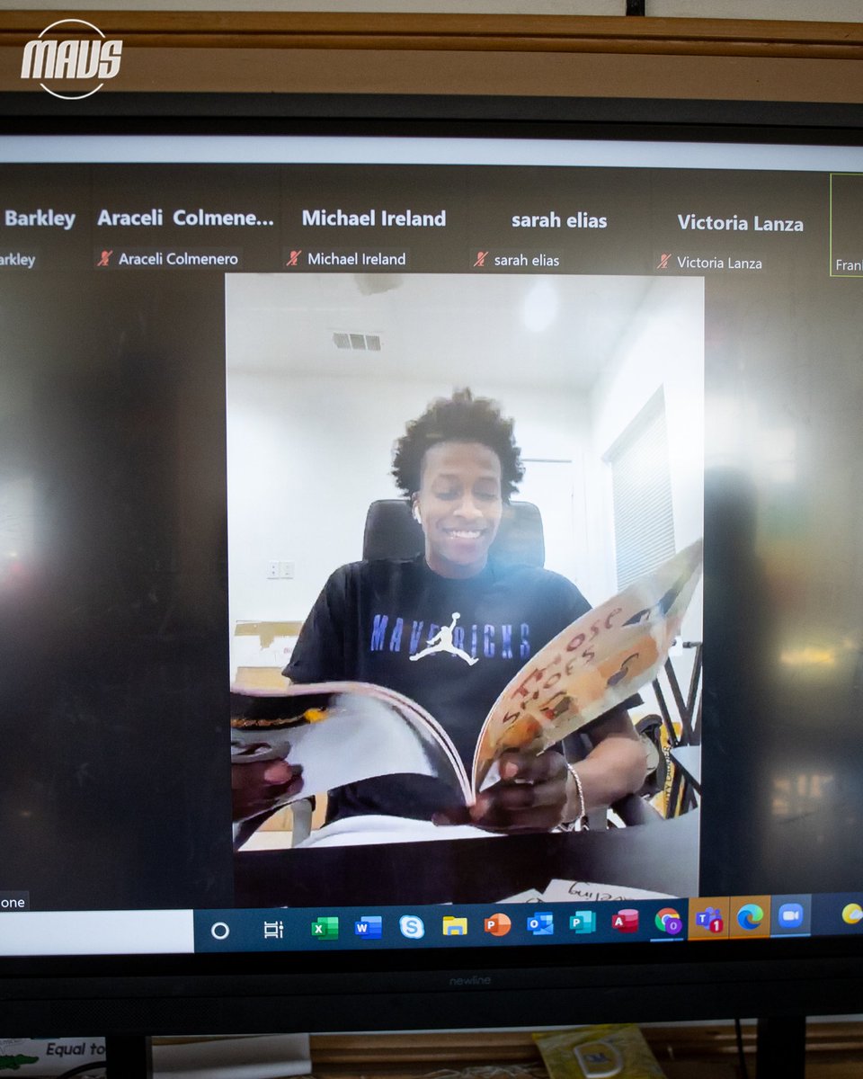 Celebrating our favorite author on #NationalReadABookDay 📚💙 @FrankLikina // #MFFL