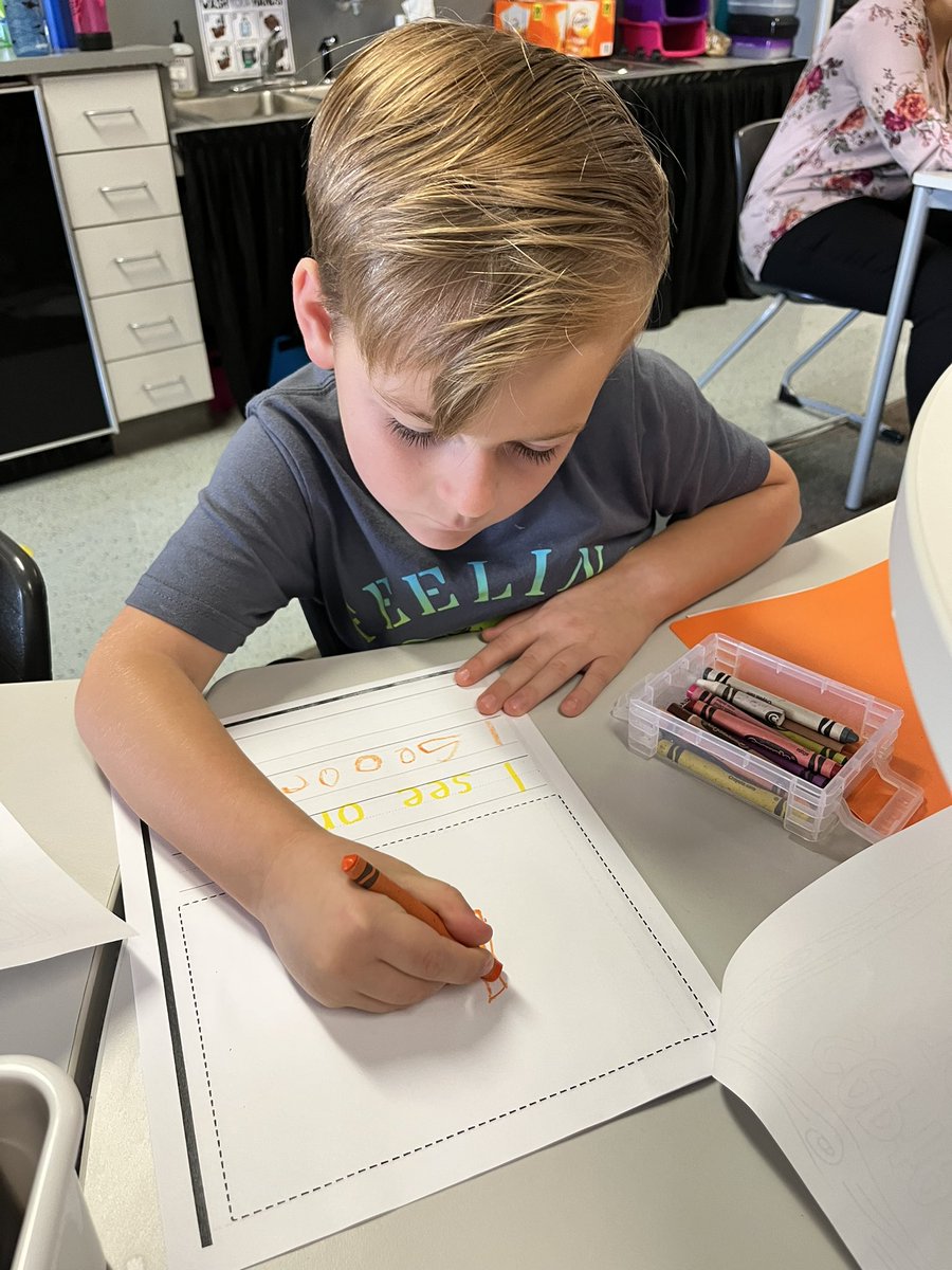 Lauren Perry tweet media