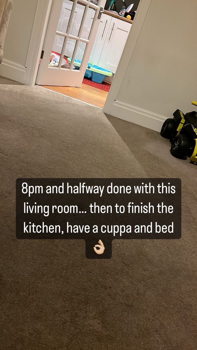 Dovahgee's tweet photo. Not had any motivation all day since I’ve been ill again… so decided to start cleaning about an hour and a half ago… this house will be blitzed 🥳 tomorrow will be tidying upstairs 🙌🏼 https://t.co/DVCNGqWcor