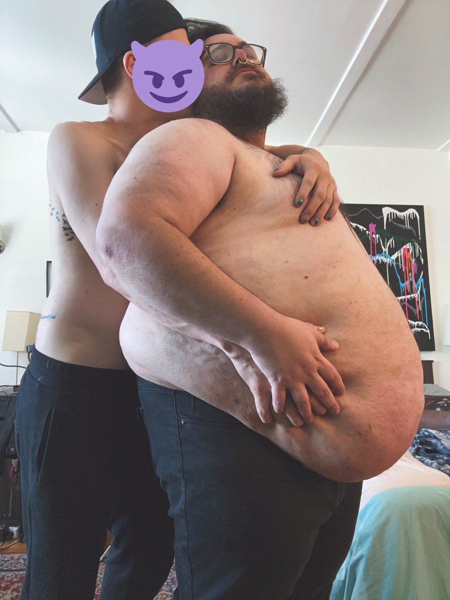 Top4BearsNChubs's tweet photo. Now that we are both double vaxxed, I think it’s time for me and @ChunkyBehr to recreate this photo 😈 #tummytuesday https://t.co/5in4sSBvOB