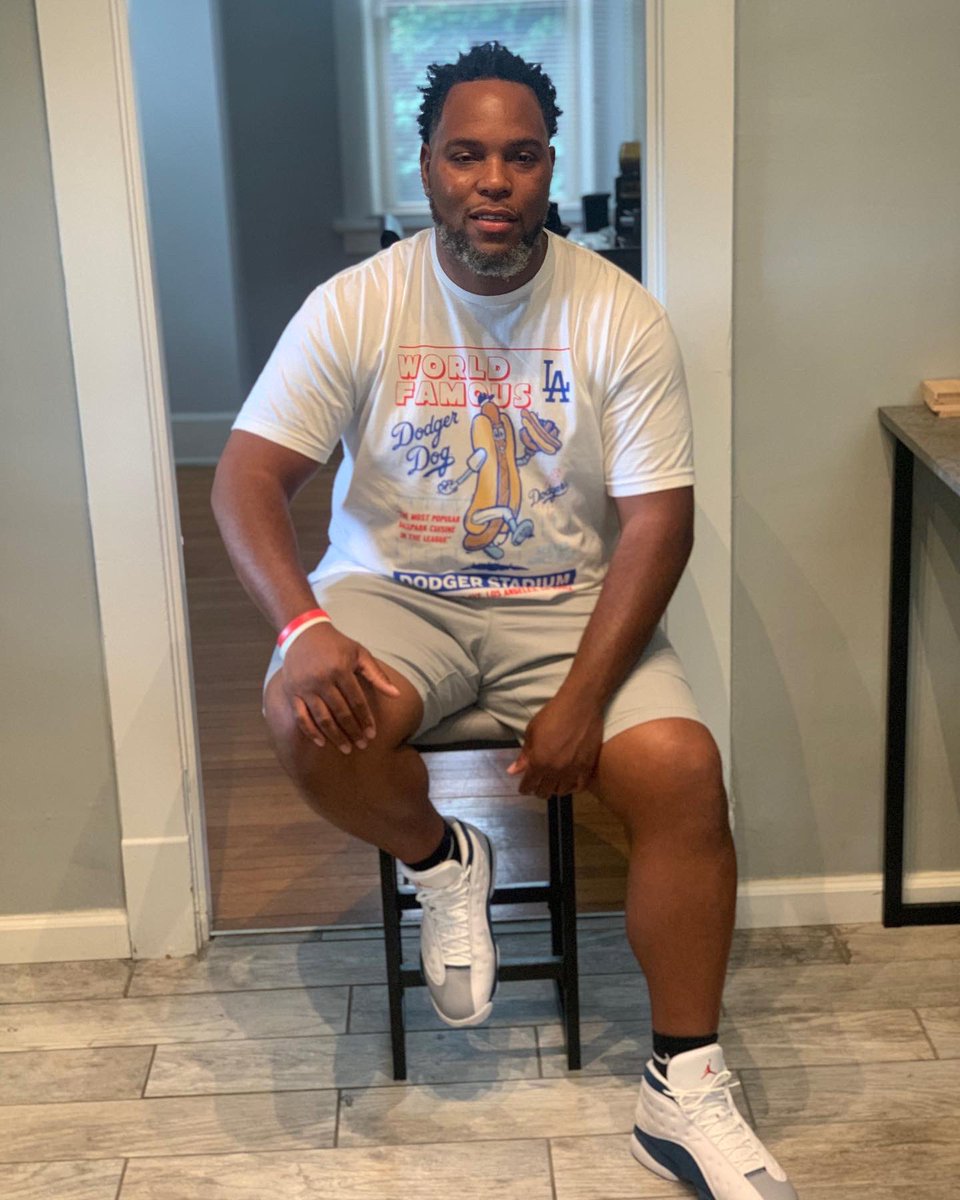 AndreBe86162885's tweet photo. So humble and So blessed to wake up to this day, my BIRTHDAY! #CheersTo35 #VirgoSeason ♍️🎈😎🎂 https://t.co/tooILUKMoi