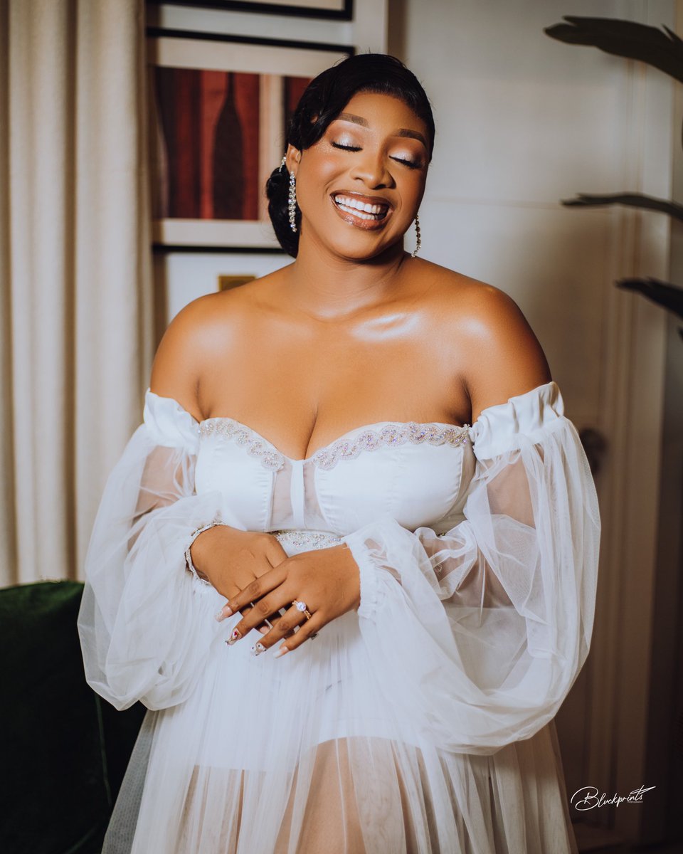 sinmipe's tweet photo. I shot at a wedding, 💍 🥂 

Here are a few of the images.
Book my business brand . 

Follow me on instagram to see more of my commercial work. 
https://t.co/zJwDmkdDYQ

#photography #weddingphotography https://t.co/FIg7JHJ2S5