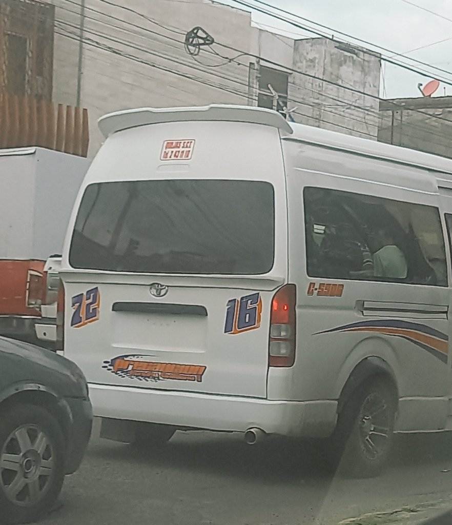 Me encanta la impunidad con la que circula esta Ruta, inclusive pasa frente a Casa Aguayo, sin placas. La corrupción y la ineptitud descarada como nunca con #MiguelBarbosa y <a href="/ElsaBracamonte6/">Elsa Bracamonte Oficial</a> #Puebla de mal en peor con #Morena