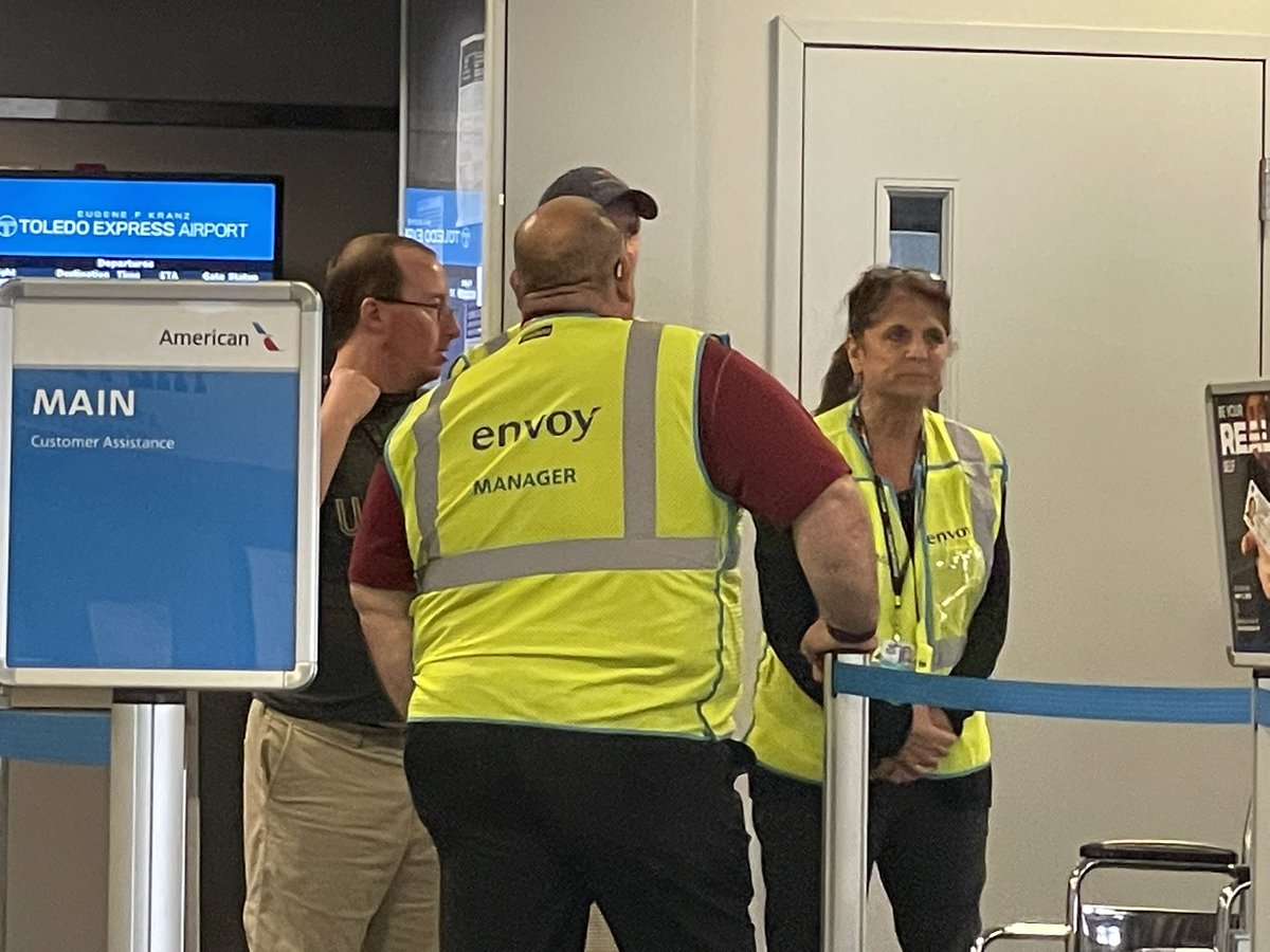 Shaun Hegarty on Twitter "Lots of former American Airlines employees continue to drop by Eugene