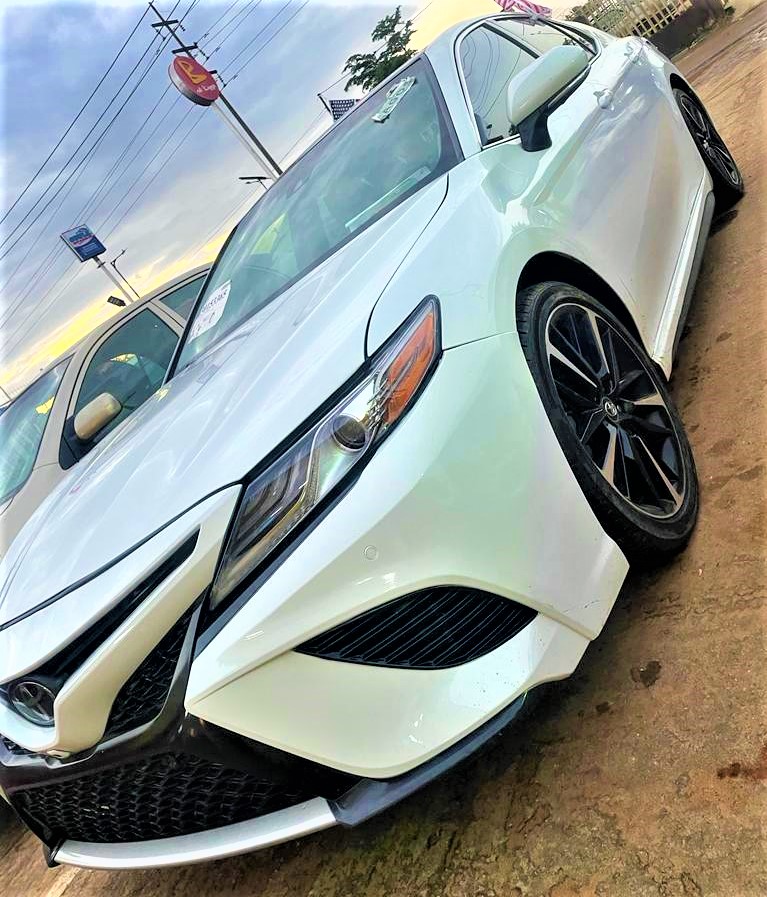 ObuleAutoLtd's tweet image. DISCOVER THE NATURE AT THE MOMENT .... IT'S SOMETHING HOOOOGE.... #obuleautogloballtd 
#september2022... NewMonth
#JUST LANDING RIGHT NOW ... GRAB THIS NOW .... Your Dream Car...   
#Fastest Finger Where Hath Thou !!!!
...TOYOTA CAMRY XSE...
Year: 2018
Colour: WHITE
Price: 24m.